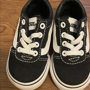 Toddler vans size 4C